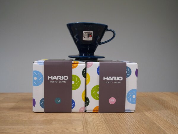 Hario dripper V60-02 keramický modrý