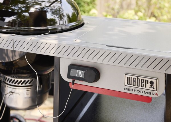Weber Gril na dřevěné uhlí Performer Premium Smart 57 cm