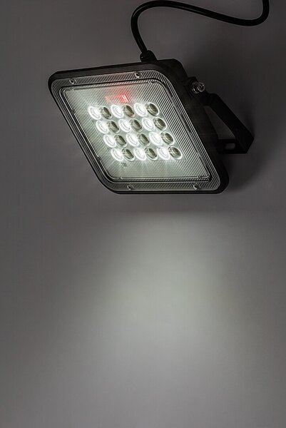 Rabalux 98077141 LED solární venkovní nástěnné svítidlo Melk | 7W integrovaný LED zdroj | 1000lm | 3000+4000+6500K