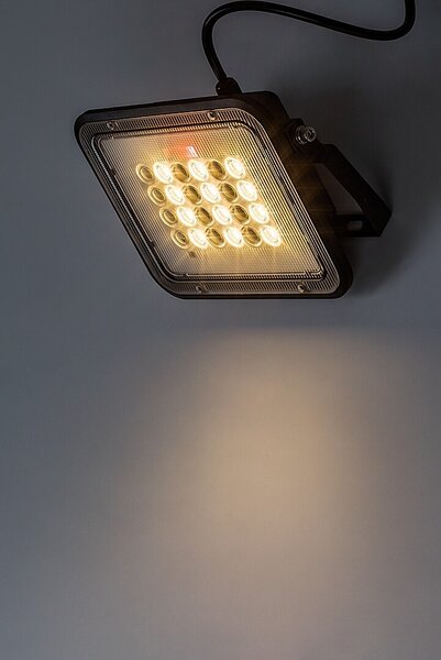 Rabalux 98077141 LED solární venkovní nástěnné svítidlo Melk | 7W integrovaný LED zdroj | 1000lm | 3000+4000+6500K