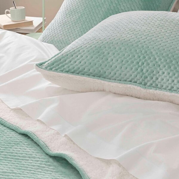 Zelený prošívaný set přehozu a povlaku na polštář s beránkem 240x220 cm Mylene – douceur d'intérieur