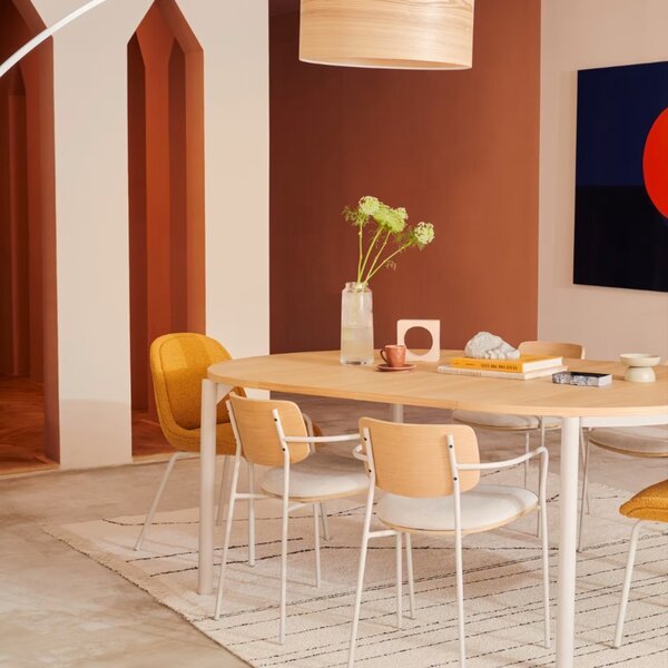 Dubový rozkládací jídelní stůl Kave Home Montuiri 120-200 x 120 cm