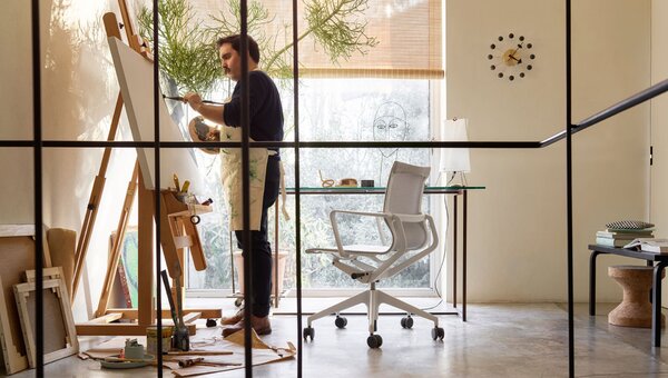 Vitra designové nástěnné hodiny Ball Clock