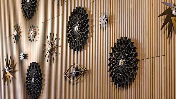 Vitra designové nástěnné hodiny Ball Clock