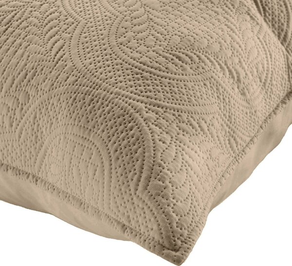 Světle hnědý set přehozu a povlaku na polštář z mikrovlákna 240x260 cm Romane – douceur d'intérieur