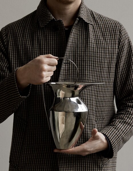 Audo Copenhagen Džbán Etruscan Pitcher - 33 cm MN211