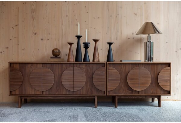 Hnědá nízká komoda v dekoru ořechu 120x58 cm Groove – Zuiver