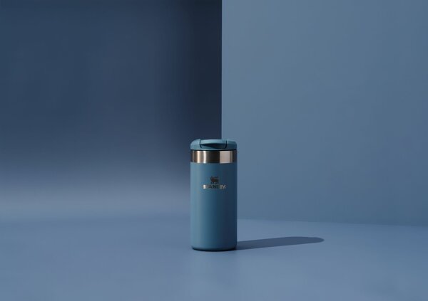 STANLEY Termohrnek The AeroLight™ Transit Mug 350 ml/12oz Indigo