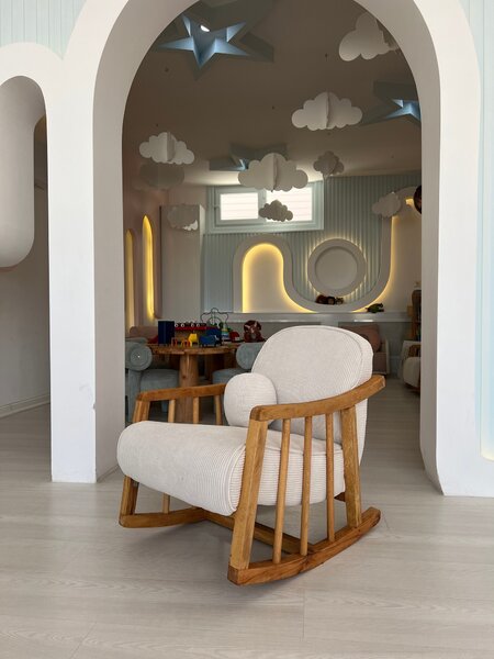 Hanah Home Dětské houpací křeslo Kleamini bílé/hnědé