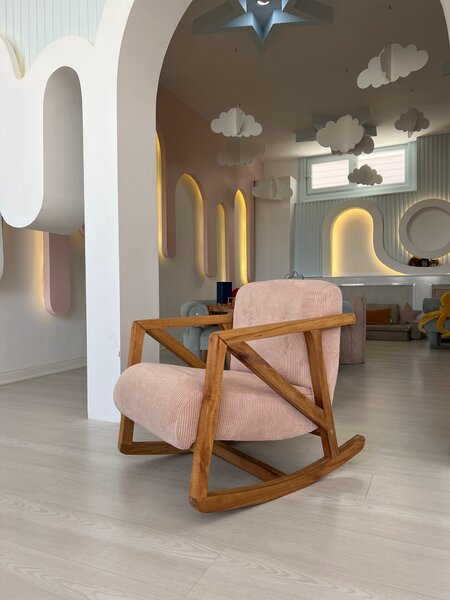 Hanah Home Dětské houpací křeslo NiniMini růžové/hnědé