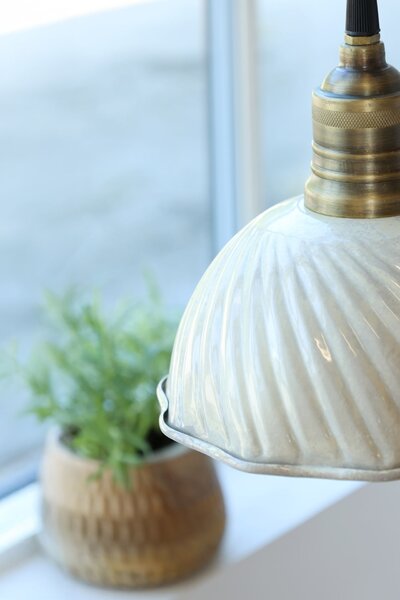 Stropní lampa Lunel Twisted Cream
