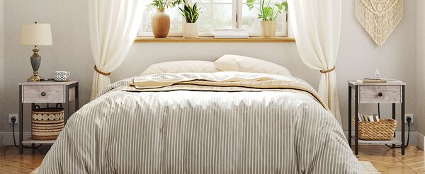 Noční stolek Vasagle Ferira 40 cm s nabíjecí stanicí černý/šedý