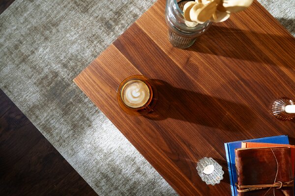 Kamohome Moderní konferenční stolek ELEGANCE z masivu Materiál: Ořech americký