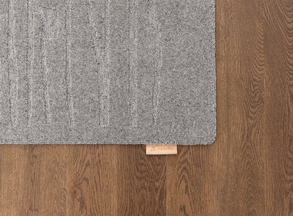 Kusový koberec vlněný Agnella Morphic Rifts V šedý Rozměr: 133x195 cm