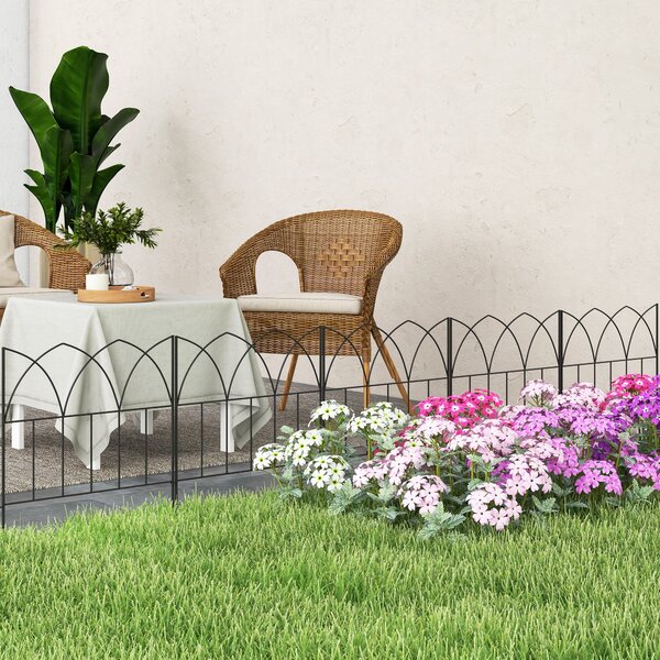 Outsunny Zahradní Ploty 205x45,5 cm Sada 5 Dekorativních Kovových Plotů pro Zahradu, Bezpečná Kombinace Zvířecí Bariéra pro Terasu, Patio a Trávník |