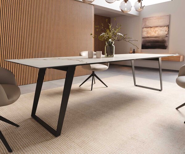 DELIFE Jídelní stůl Edge 300x100 keramika Calacatta Luxe bílá zlatá šedá kov šikmý černá