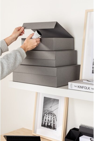 Šedé kartonové úložné boxy v sadě 3 ks s víkem 42,5x29,5x13 cm Kian Paper Laminate – Bigso
