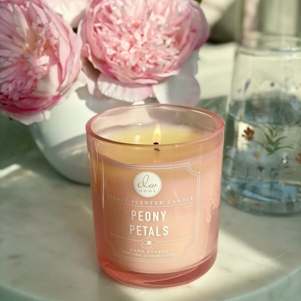 DW HOME Peony Petals Vonná svíčka, 275 g