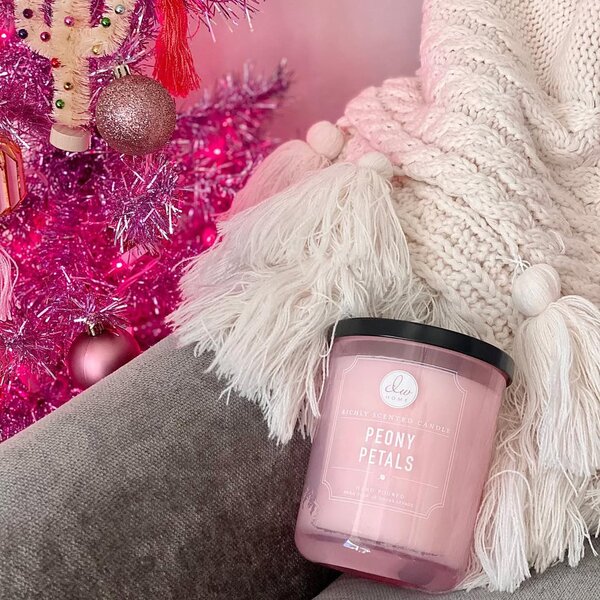 DW HOME Peony Petals Vonná svíčka, 275 g