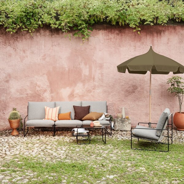 FERM LIVING Zahradní pohovka Desert, Black / Dark Sand