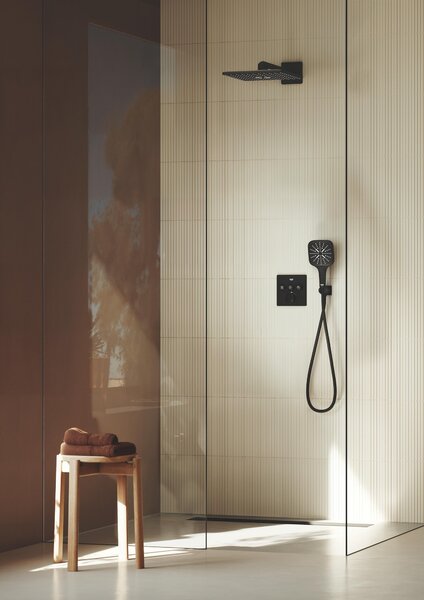 Grohe Rainshower SmartActive 130 hlavová sprchá s ramenem 31x31 cm čtvercový černá 264792430