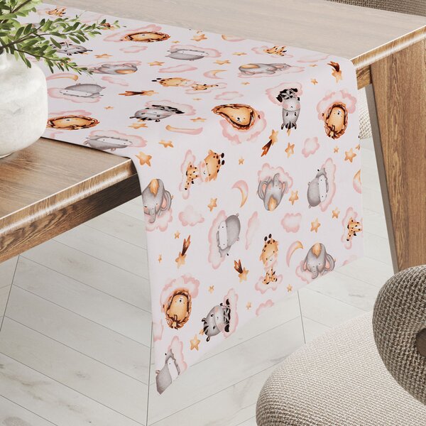 Biante Dětský bavlněný běhoun na stůl Sandra SA-658 Africká zvířátka na růžových obláčcích na bílém 20x120 cm