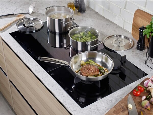 PÁNEV NA SMAŽENÍ 28 cm Fissler