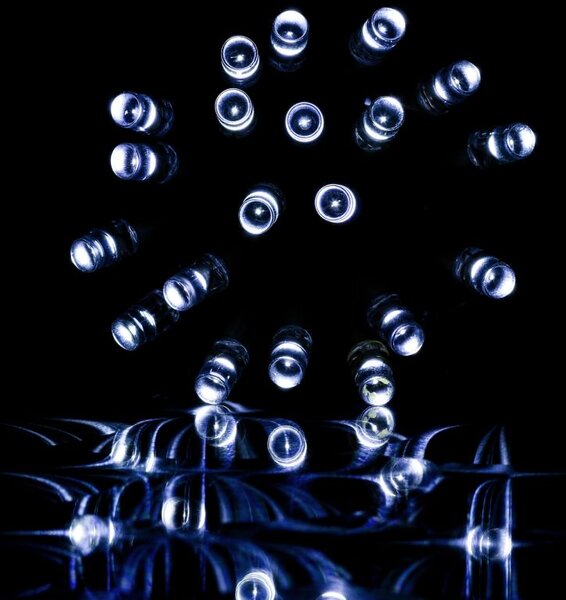 VOLTRONIC Vánoční řetěz 20 m, 200 LED, studeně bílý, ovladač