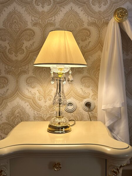 Stolní lampa AS046, Varianta Zlatá