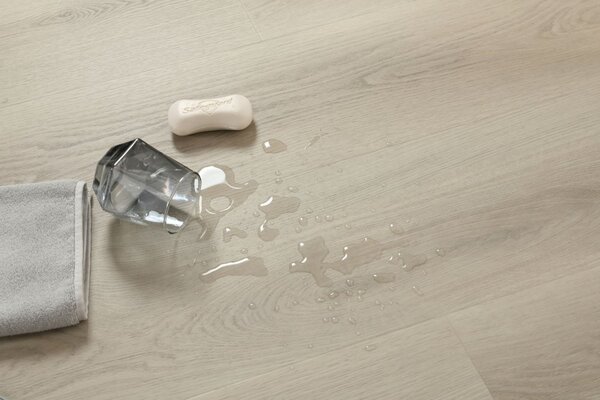 Republic Dryback LVT Lit 008, 4,44m2