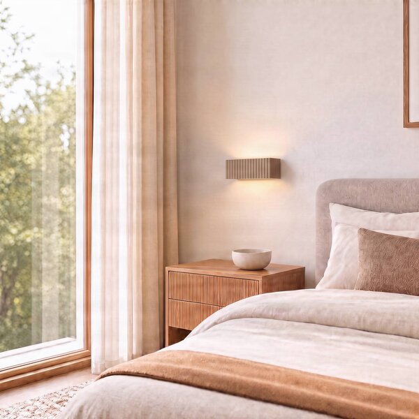 SOLLUX LIGHTING Nástěnné světlo Rigata, taupe, keramika, délka 34 cm, směřující, stmívatelný, Hnědá / rez, Chodba, Keramika, Moderní