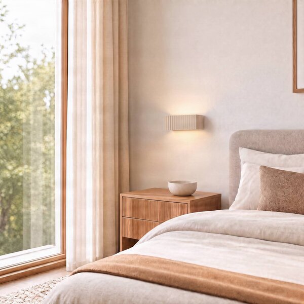 SOLLUX LIGHTING Nástěnné světlo Rigata, béžové, keramika, délka 34 cm, směřující, stmívatelný, Krémová / jantar, Chodba, Keramika, Moderní