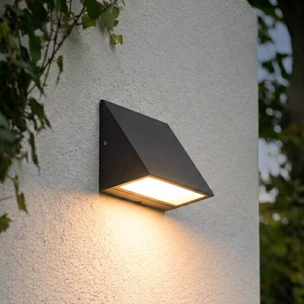 Lindby LED venkovní nástěnné svítidlo Triava, černé, hliník, IP65, Černá, Hliník, Moderní