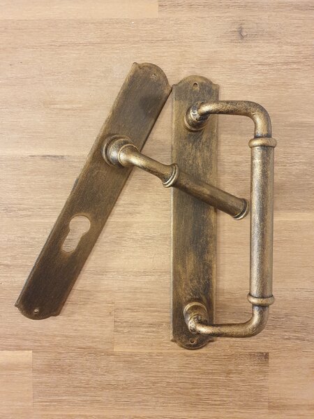 GALBUSERA Kovaná klika na dveře model 1899 - PZ, M, 90 mm, antická černá