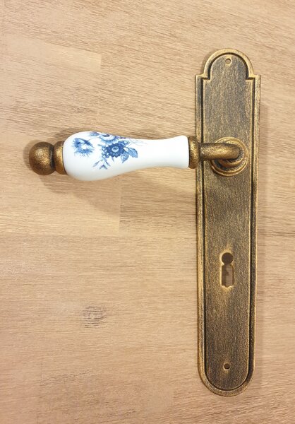 GALBUSERA Kovaná klika model 2609 - PZ, M, 72 mm, antická černá, porcelán D5