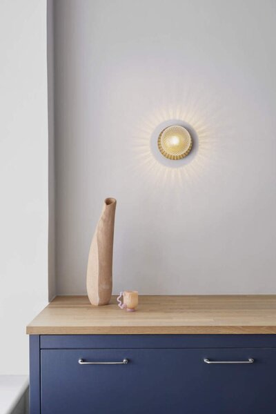 Nuura Nástěnné/stropní svítidlo Liila 1 Medium, nordic gold/optic clear 2046001