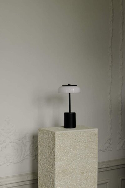 Nuura Přenosná stolní lampa Blossi, black 1028001