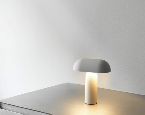 Normann Copenhagen Přenosná stolní lampa Porta, white 510111