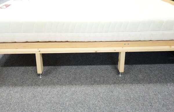 Dřevěná postel s roštem Berni, 120x200, 140x200, masiv buk