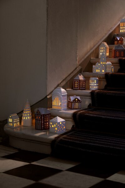 Porcelánový svícen Gingerbread Lighthouse 11,5 cm