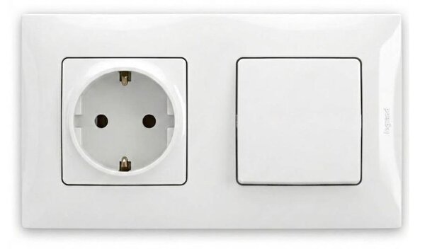 Legrand-Zásuvka domovní SCHUKO 250V/16A a jednopól vypínač č. 1 s rám NILOE bílá