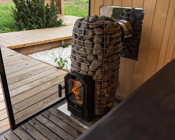 HUUM saunová kamna na dřevo HIVE Flow 9,8 kW
