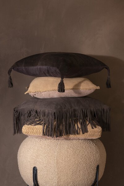 Stylový hnědý kožený polštář - 45*7*45cm - J-Line by Jolipa