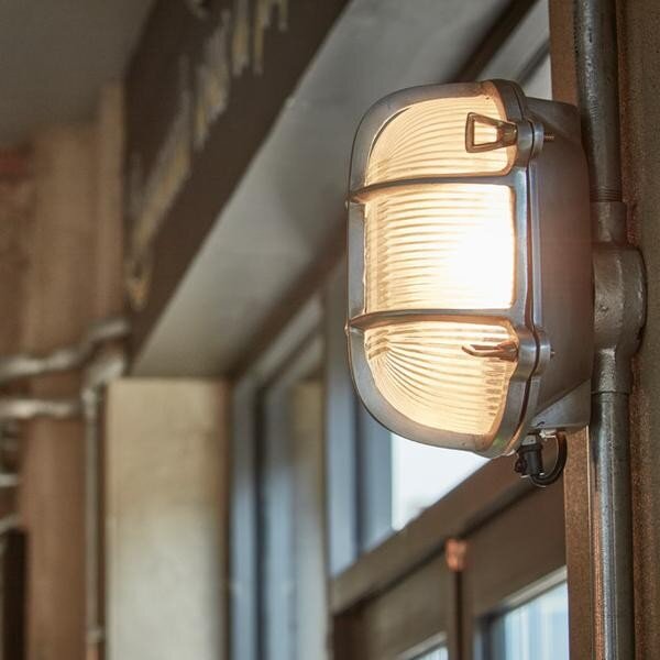 INDUSTVILLE Vintage industriální osvětlení továrního vzhledu
