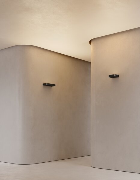 Lodes 21552 6927 Shift large, svítidlo pro nepřímé osvětlení, 1x32,5W LED 2700K TRIAC, hnědá, 34x15cm
