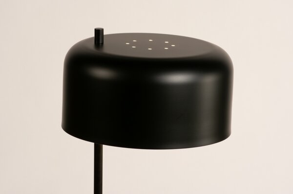 Stojací lampa Mantra Nero (LMD)