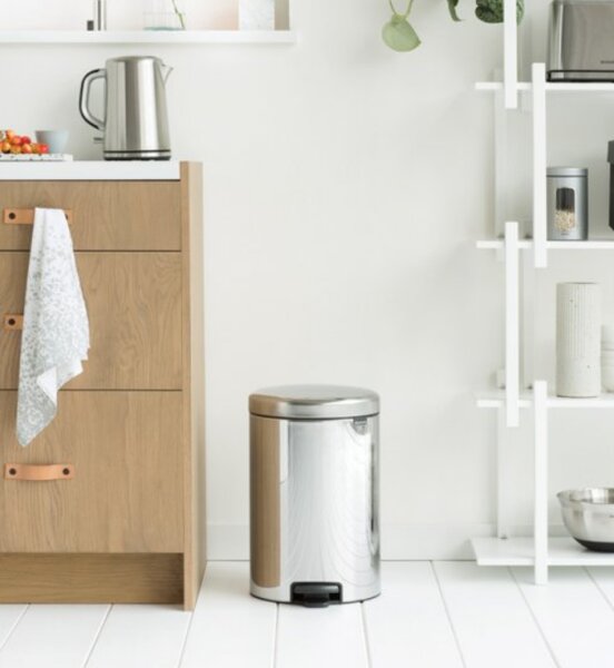Brabantia Pedálový odpadkový koš newIcon - 20 L lesklá ocel
