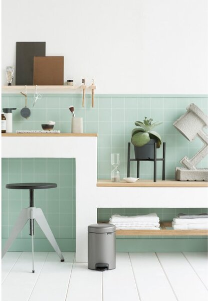 Brabantia Pedálový odpadkový koš newIcon - 3 L, platinová
