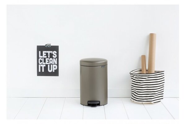 Brabantia Pedálový odpadkový koš newIcon - 12 L, platinová