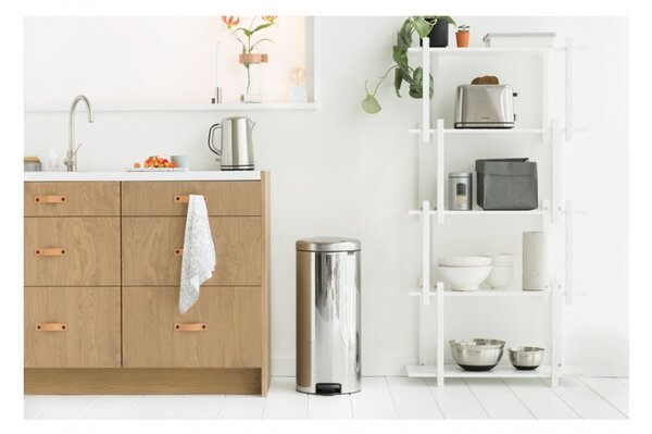 Brabantia Pedálový odpadkový koš newIcon - 30 L, lesklá ocel